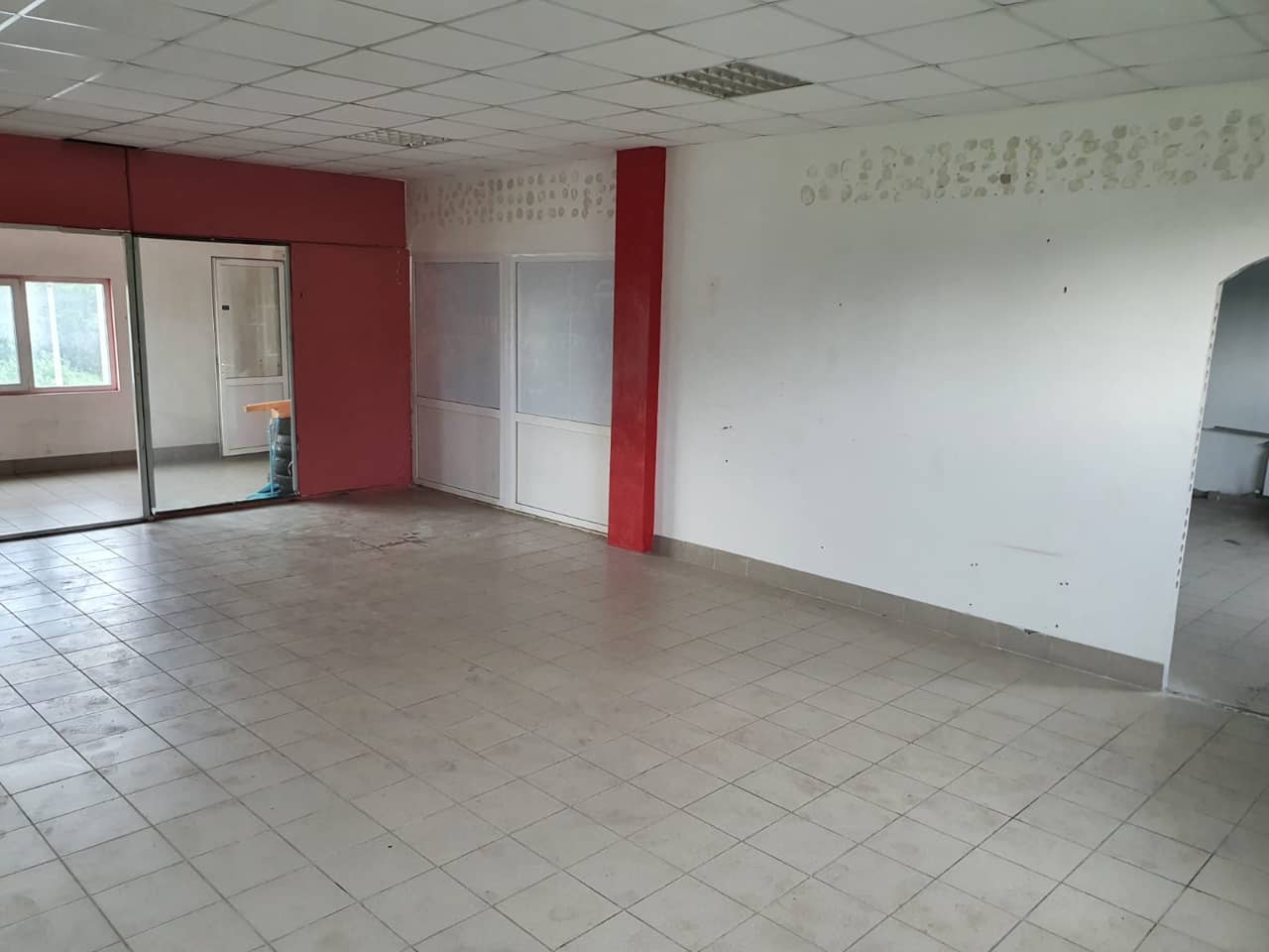 Москва и МО, Дмитровский городской округ, Яхрома, Подолинская улица, 4А; Помещение свободного назначения 36м² 2/3 эт.