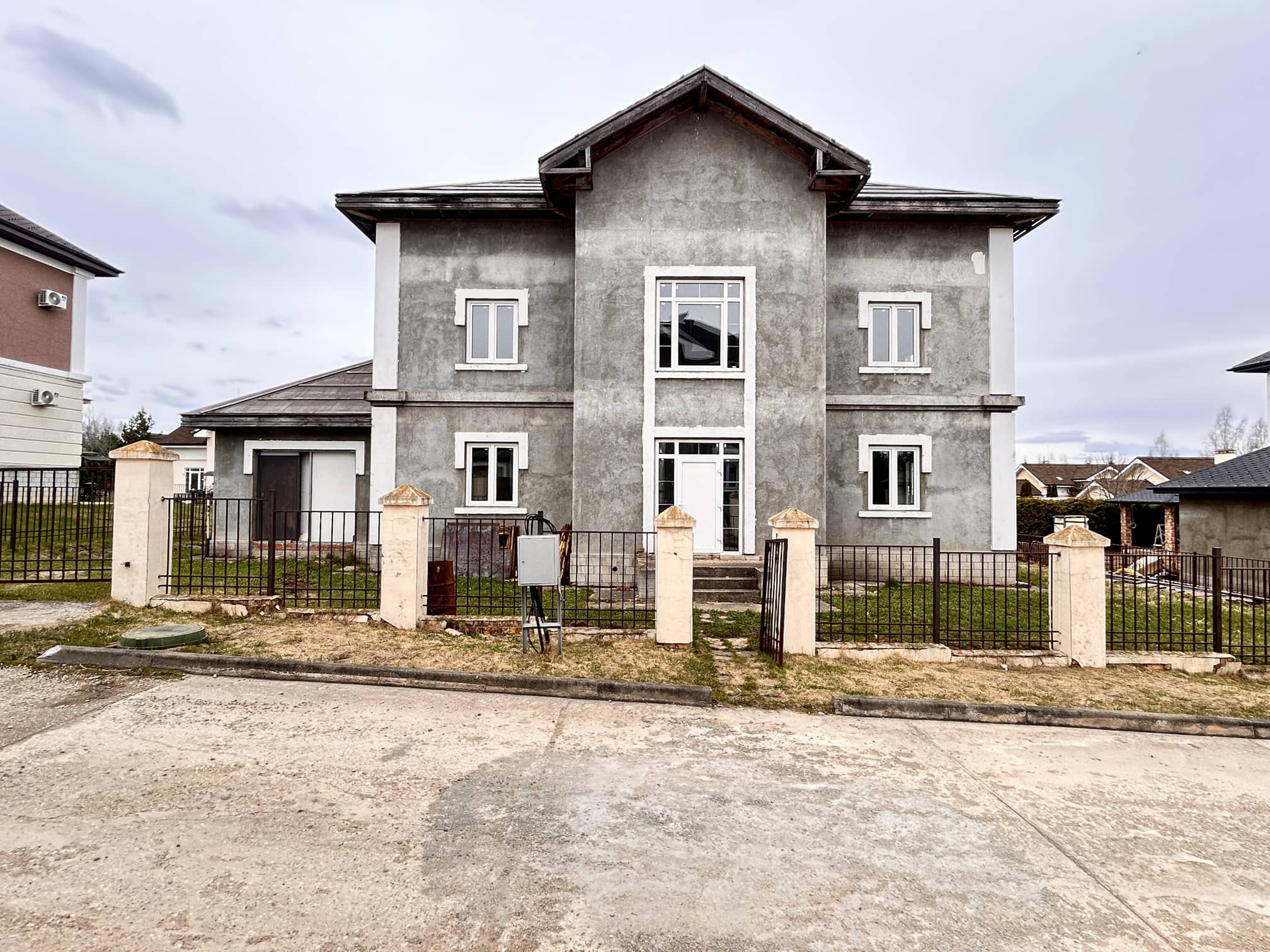 Дом 378 кв. м. на участке 10 соток. Дмитровский муниципальный округ, КП Эдельвейс / 13800000 руб. / КварталСити