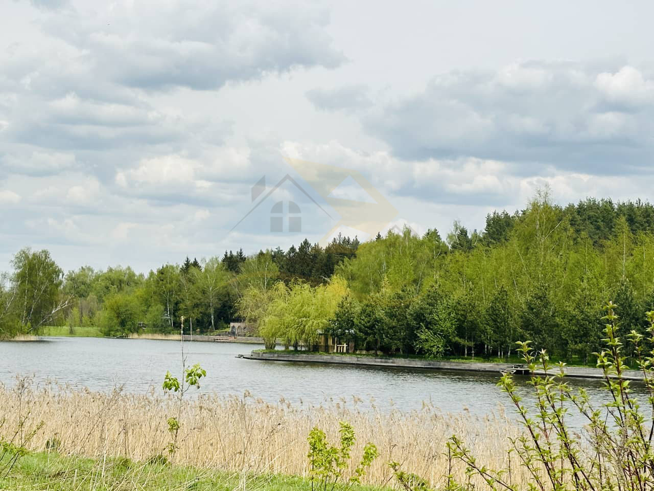 Москва и МО, Дмитровский муниципальный округ, село Батюшково; Участок на участке 15 сот.
